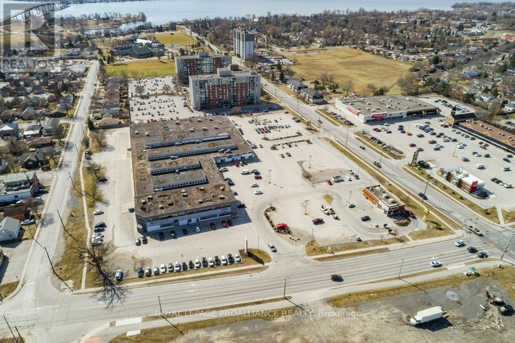 8 - 161 Bridge Street W, Belleville, Ontario  K8P 1K2 - Photo 1 - X9241800
