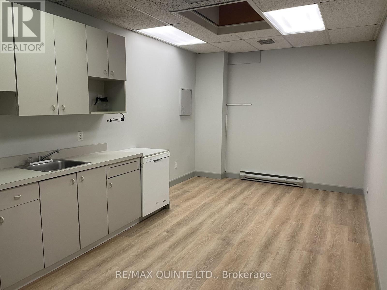 204 - 69-71 Dundas Street W, Quinte West, Ontario  K8V 3P4 - Photo 8 - X12230094