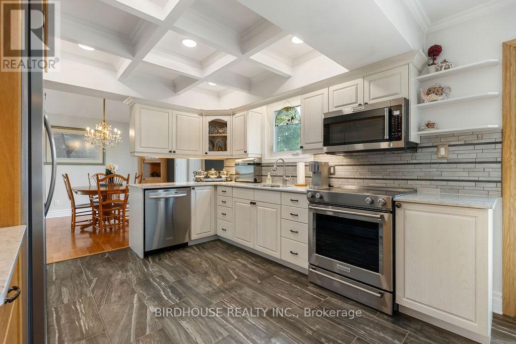 20 Doble Drive, Kawartha Lakes, Ontario  K0M 2M0 - Photo 10 - X12332292