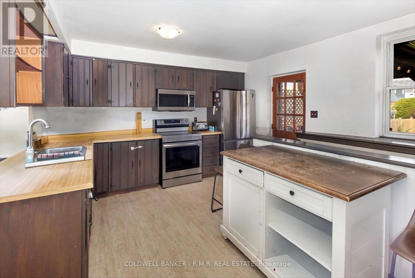 52 Glenelg Street E, Kawartha Lakes, Ontario K9V 1Z3 - Photo 12 - X12483688
