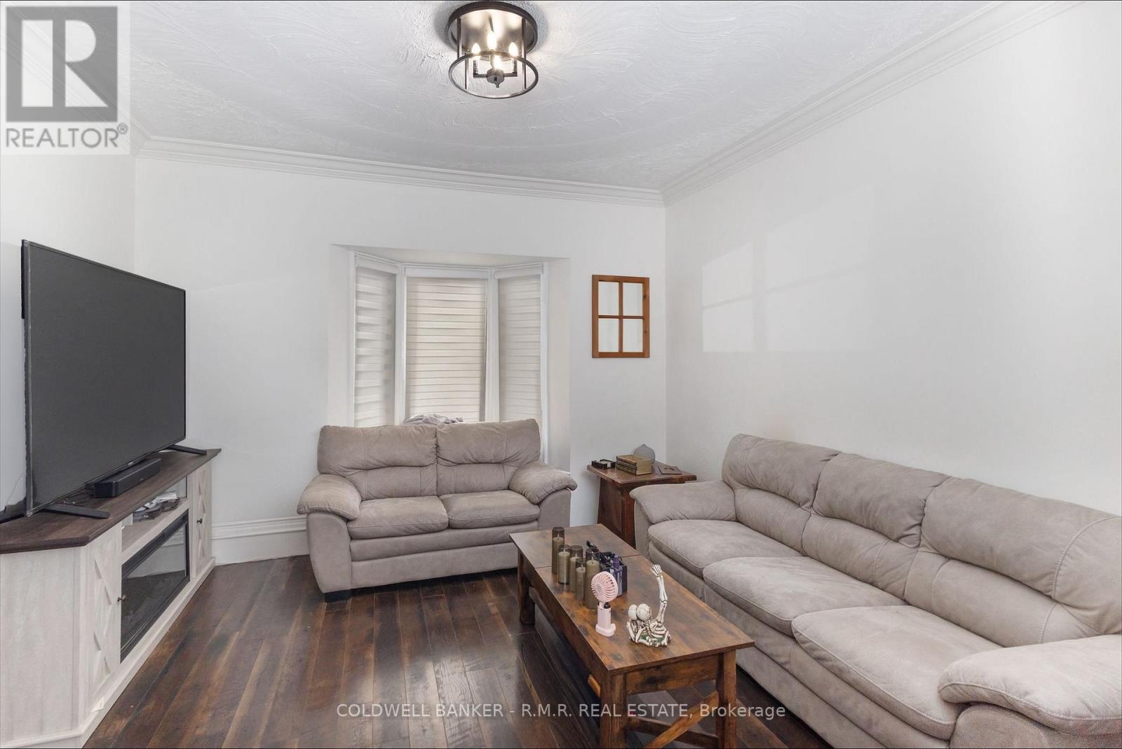 52 Glenelg Street E, Kawartha Lakes, Ontario K9V 1Z3 - Photo 5 - X12483688