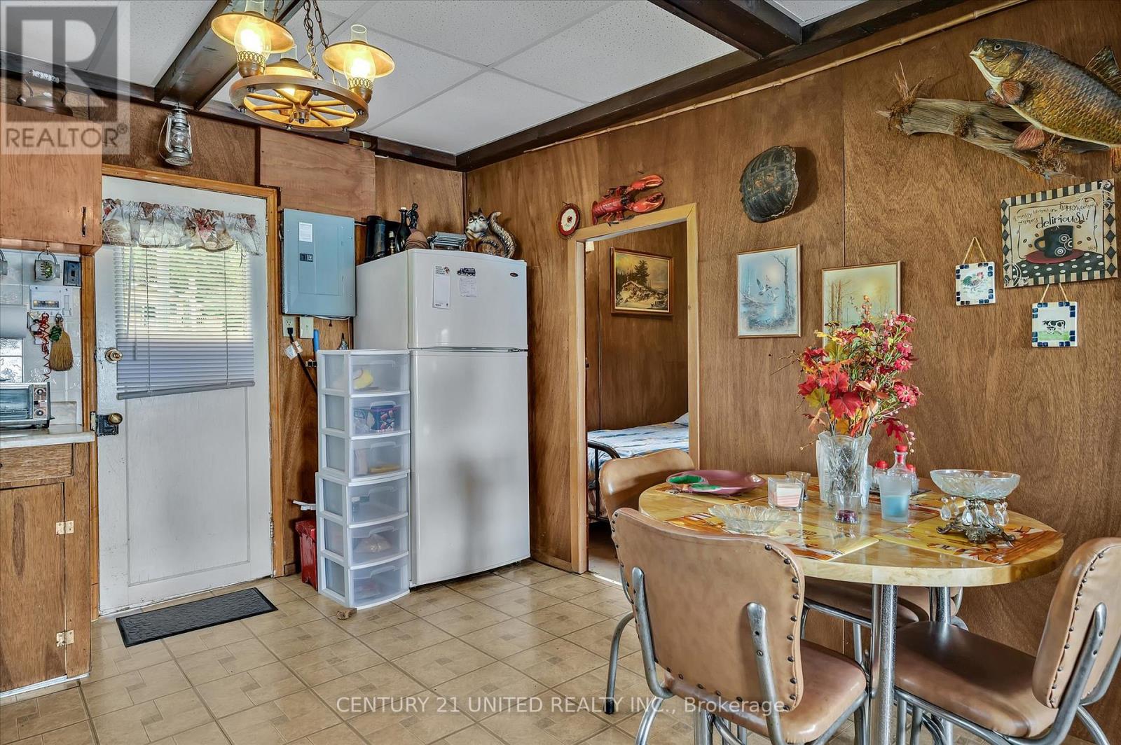 223 Paudash Street, Hiawatha First Nation, Ontario K0L 2G0 - Photo 11 - X12497058