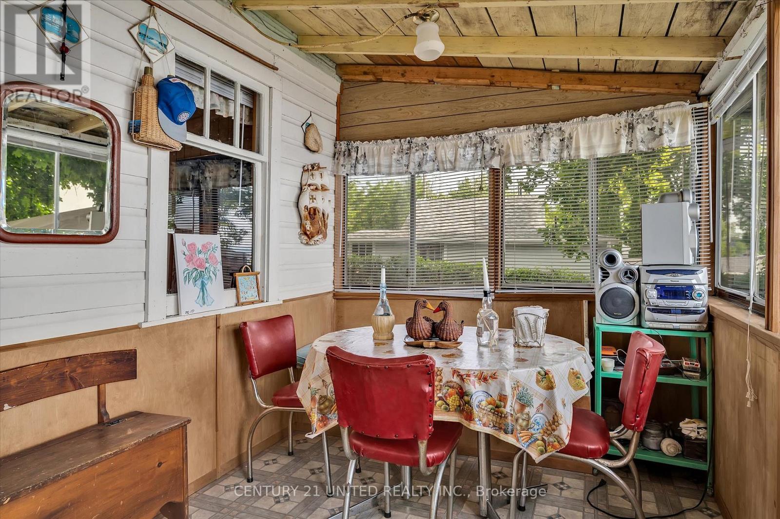 223 Paudash Street, Hiawatha First Nation, Ontario K0L 2G0 - Photo 26 - X12497058