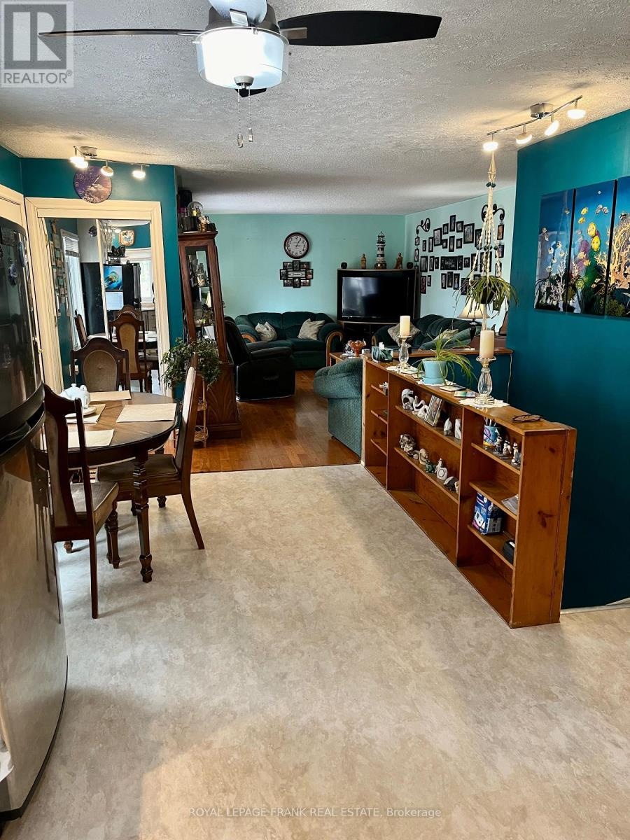 29620 Highway 62 N, Hastings Highlands, Ontario  K0L 1C0 - Photo 18 - X12542718