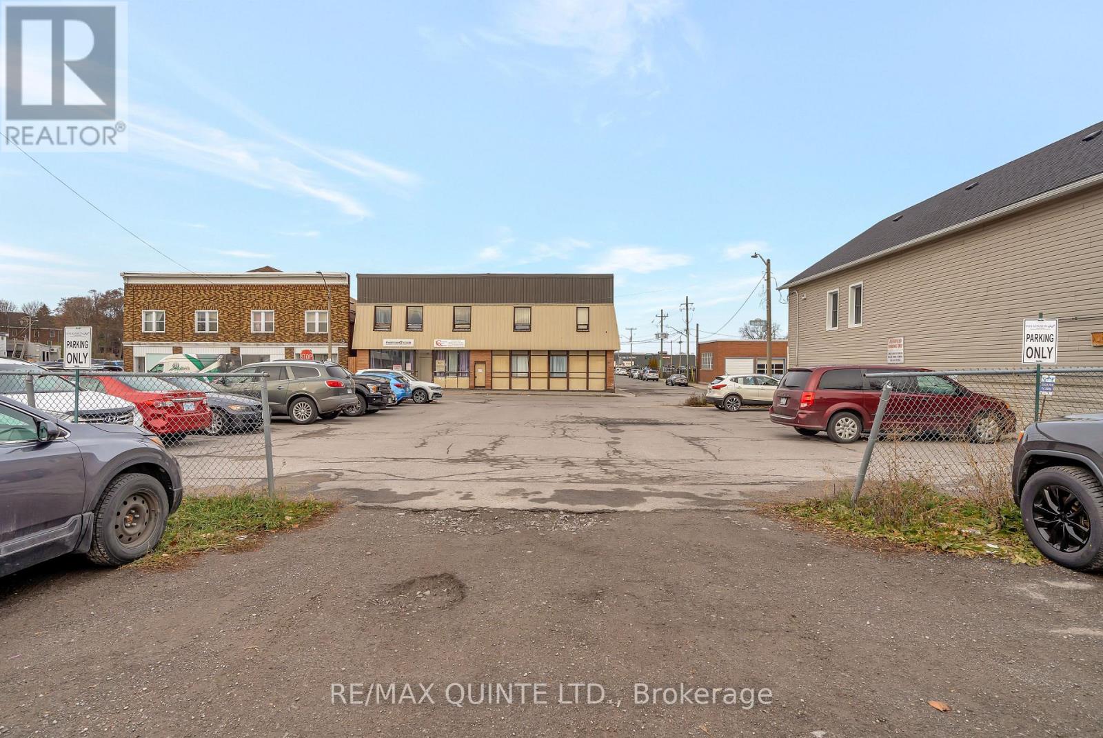 19 Murphy Street, Quinte West, Ontario  K8V 4S8 - Photo 1 - X12596614
