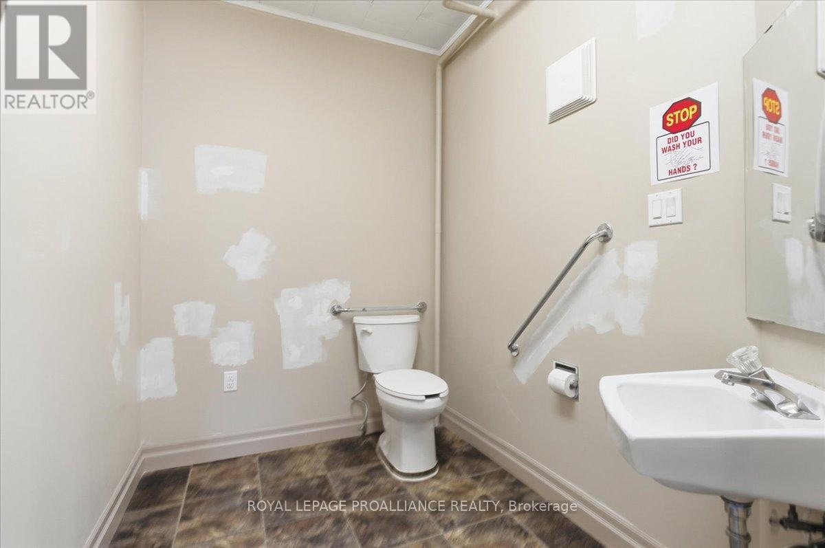 331 & 333 Picton Main Street, Prince Edward County, Ontario  K0K 2T0 - Photo 33 - X12663636