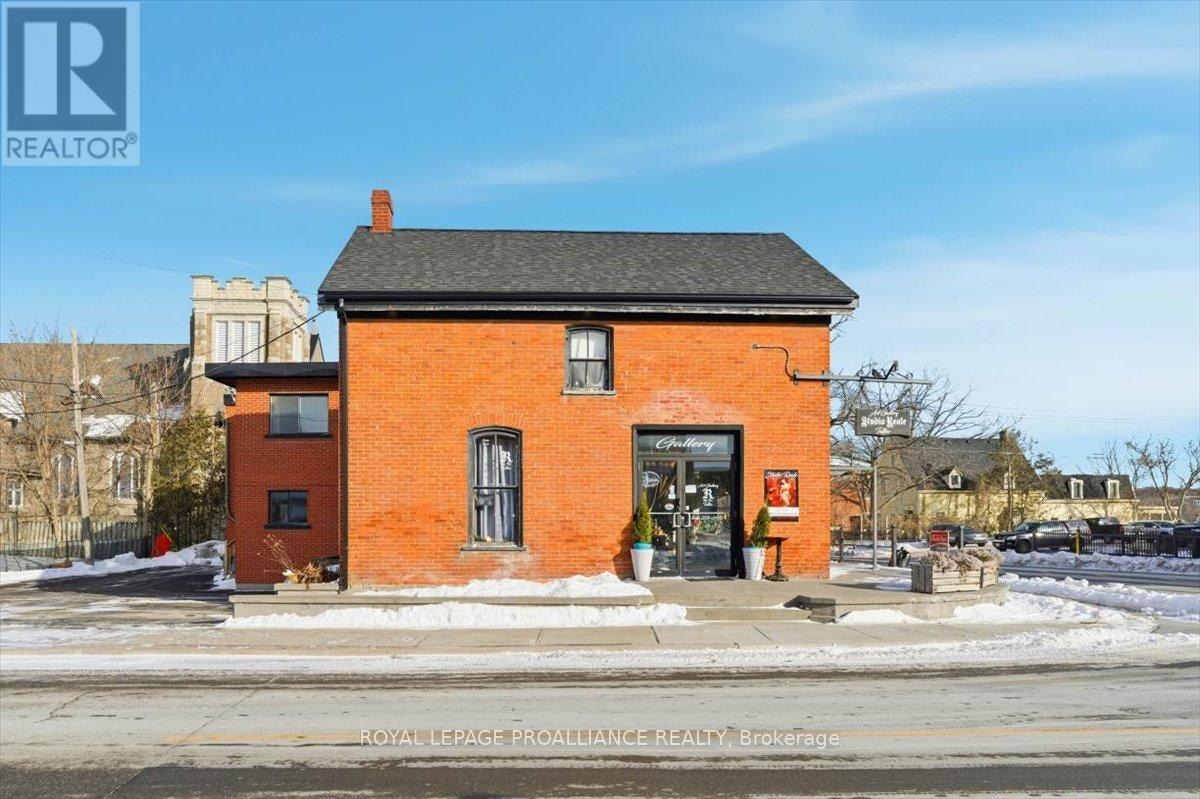 331 & 333 Picton Main Street, Prince Edward County, Ontario  K0K 2T0 - Photo 5 - X12663636