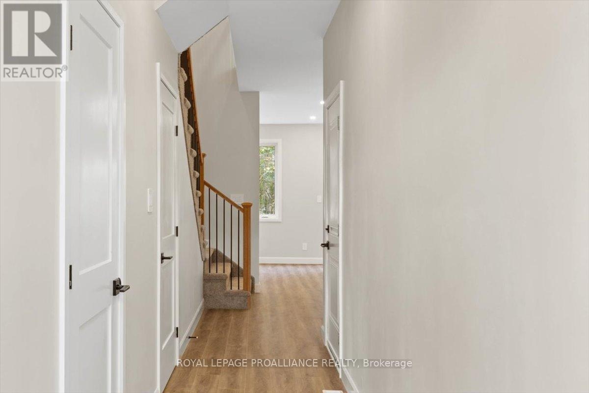 293 Church Street, Greater Napanee, Ontario  K7R 1C5 - Photo 4 - X12673920