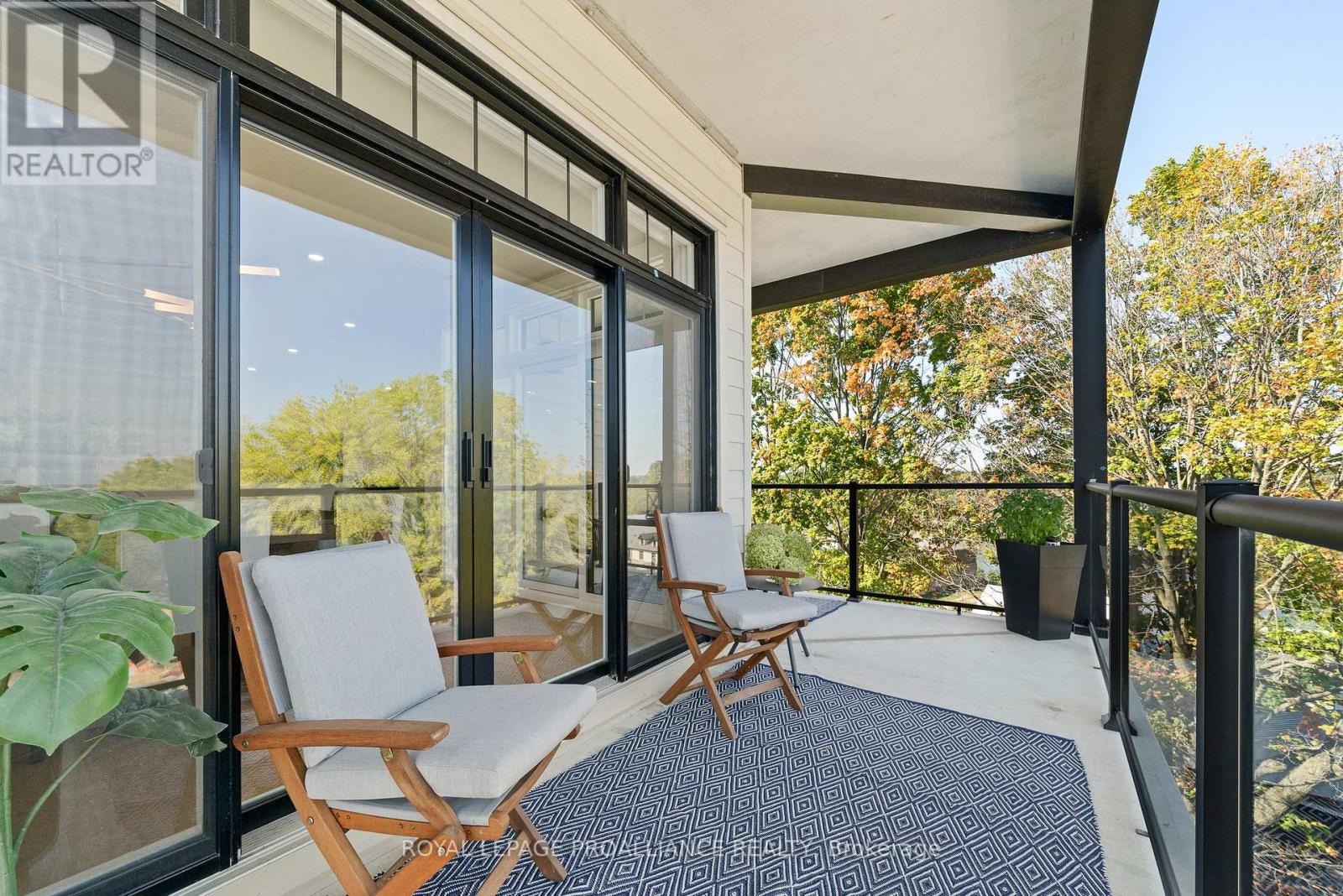 409 - 17 Cleave Avenue, Prince Edward County, Ontario  K0K 2T0 - Photo 4 - X12486858