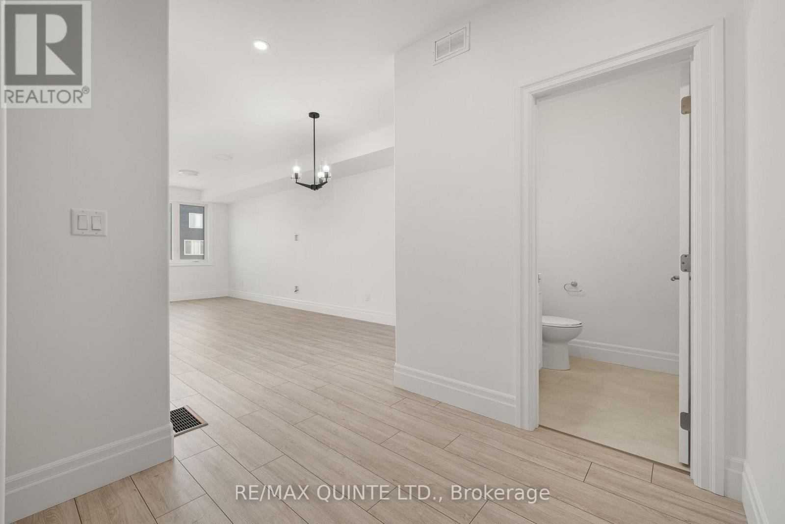 51 Evans Street, Prince Edward County, Ontario  K0K 2T0 - Photo 12 - X12320132