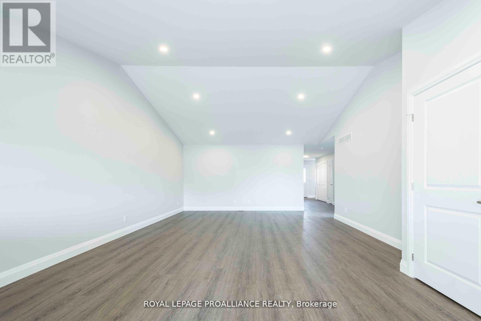 42 Mackenzie John Crescent, Brighton, Ontario  K0K 1H0 - Photo 5 - X12720108