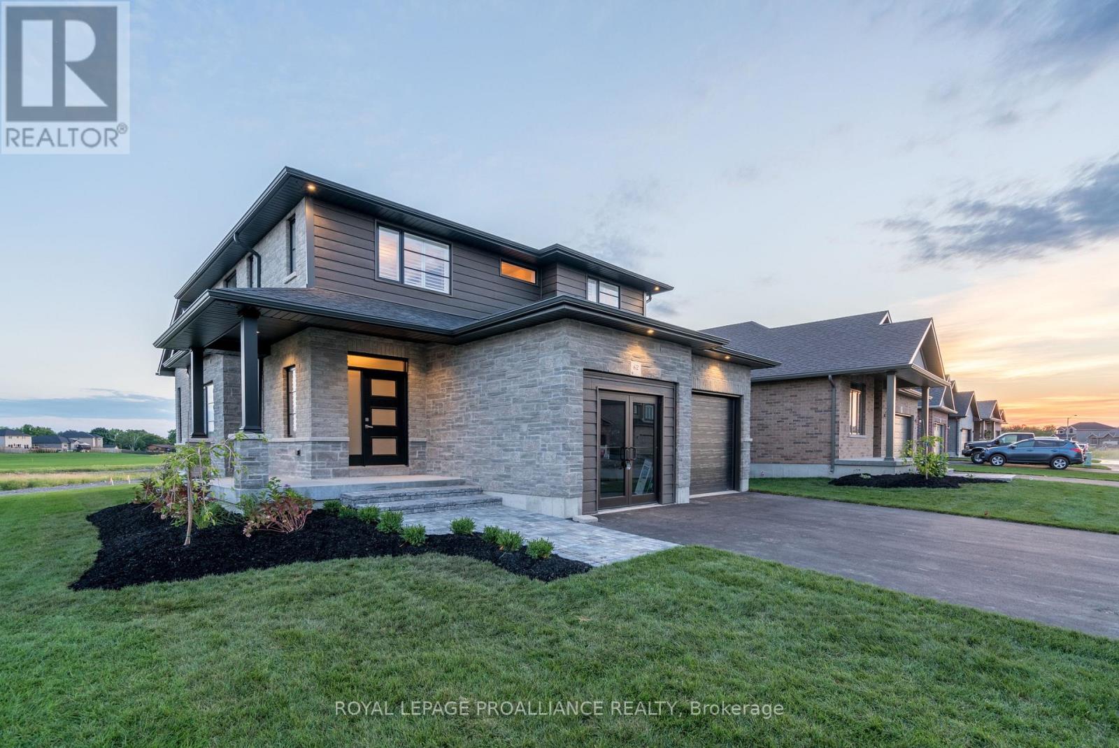 62 Hampton Ridge Drive, Belleville, Ontario  K8N 0E5 - Photo 4 - X12726302