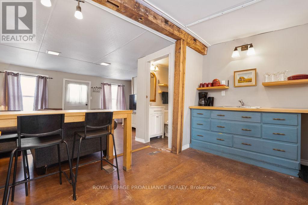 25 Thomas Street, Tweed, Ontario  K0K 3H0 - Photo 11 - X12801932