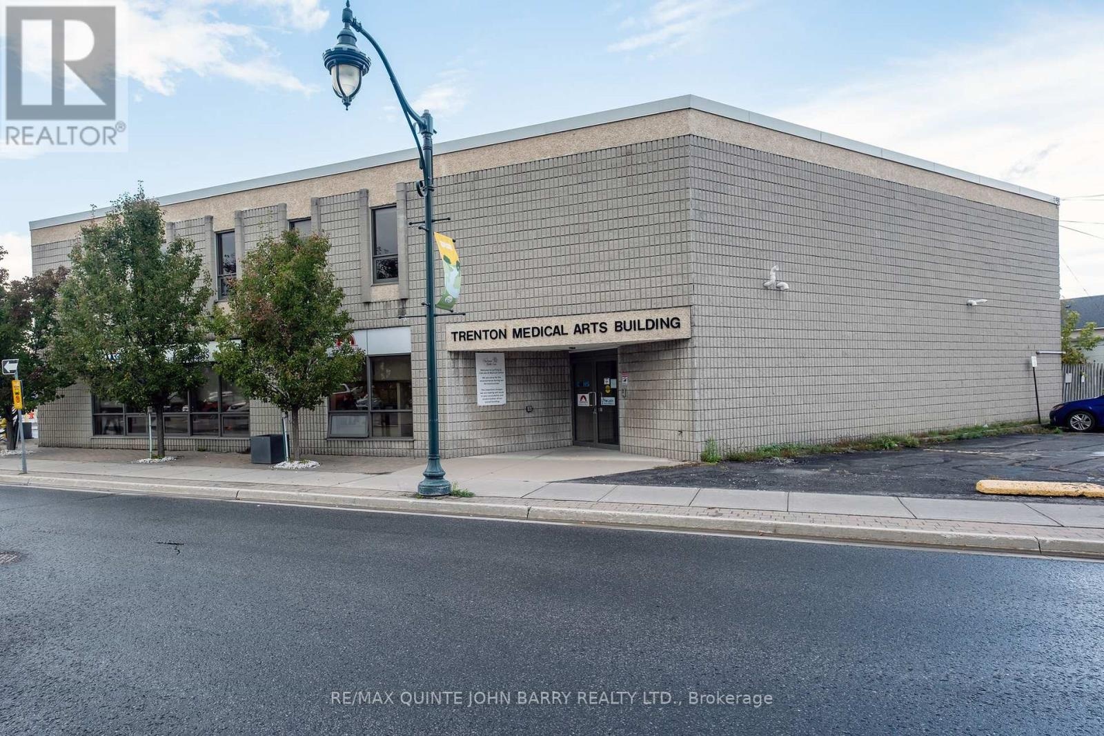 201 - 30 King Street, Quinte West, Ontario  K8V 6B1 - Photo 1 - X12839542