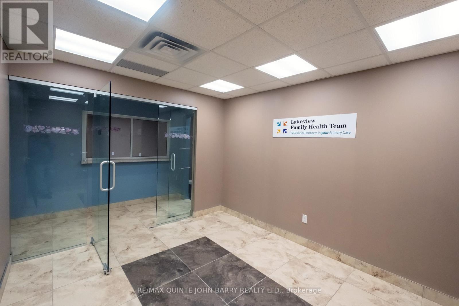 201 - 30 King Street, Quinte West, Ontario  K8V 6B1 - Photo 7 - X12839542