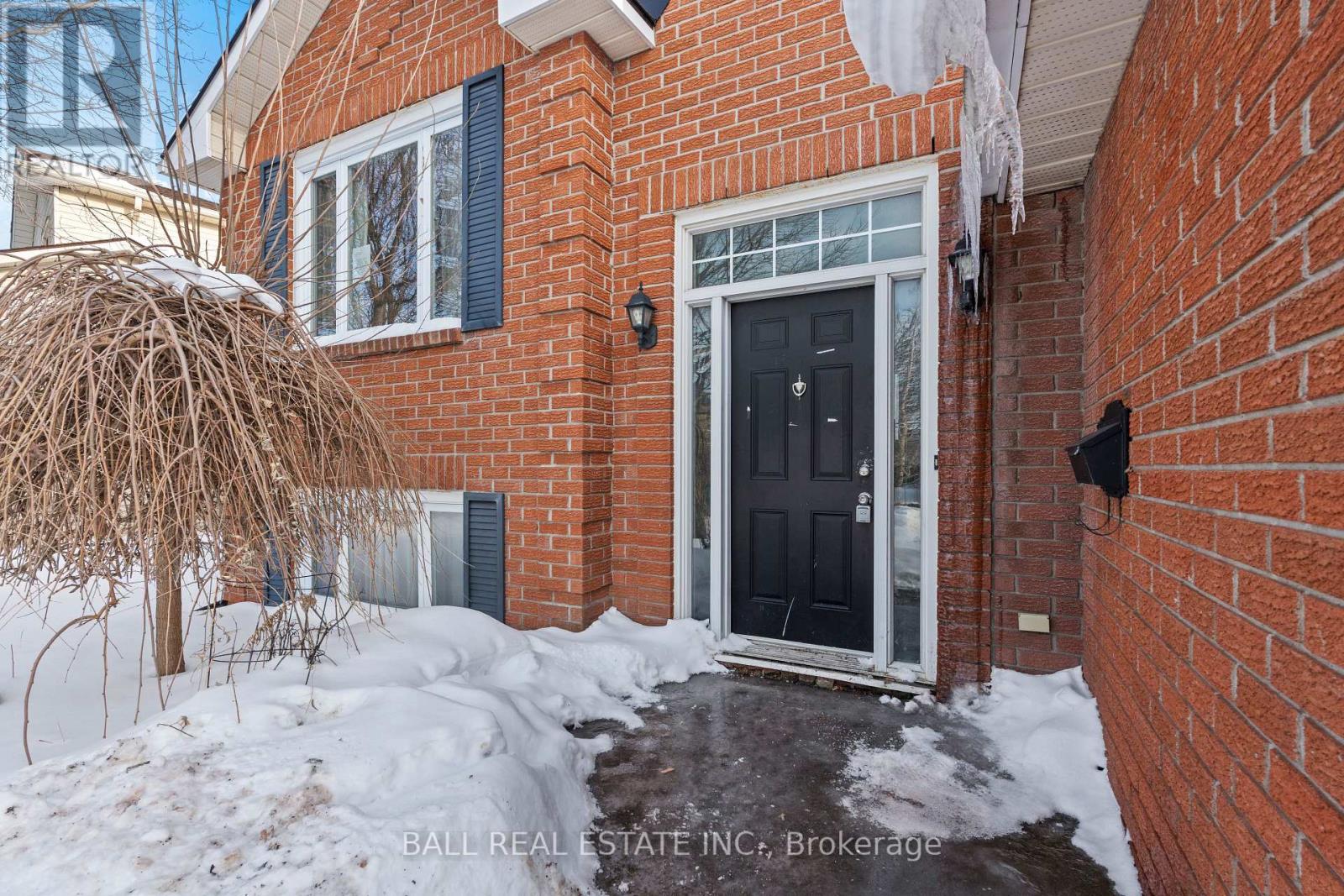 473 Kingsdale Avenue, Kingston, Ontario K7M 8A3 - Photo 4 - X12847638
