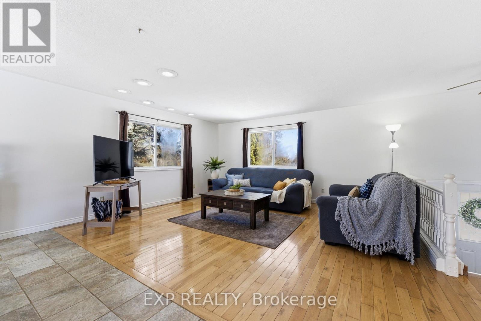 15 Mcintyre Road, Prince Edward County, Ontario  K0K 1A0 - Photo 3 - X12854492