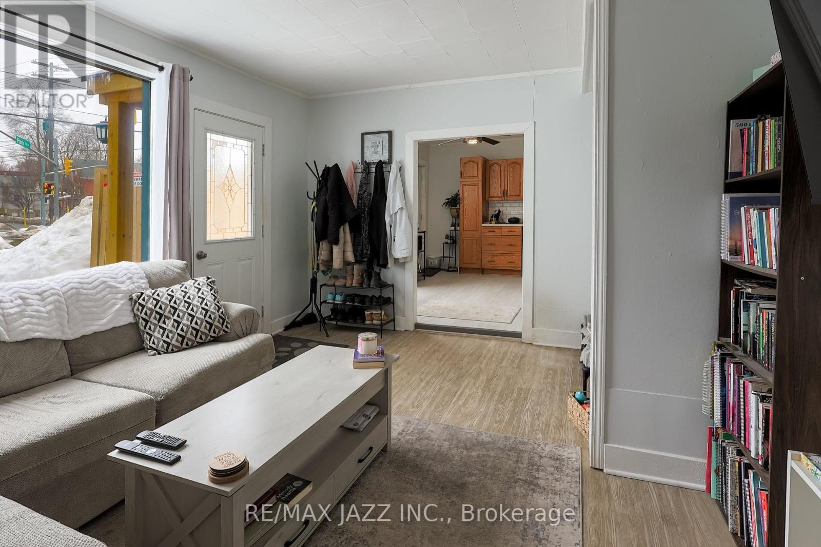 515 Park Street N, Peterborough, Ontario  K9H 4R5 - Photo 4 - X12860800