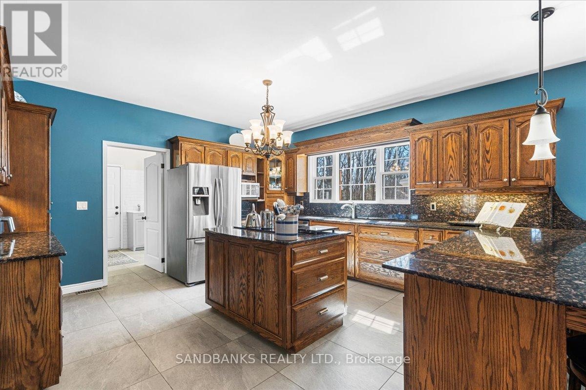 108 Murray Street, Quinte West, Ontario  K8V 5P4 - Photo 11 - X12869362