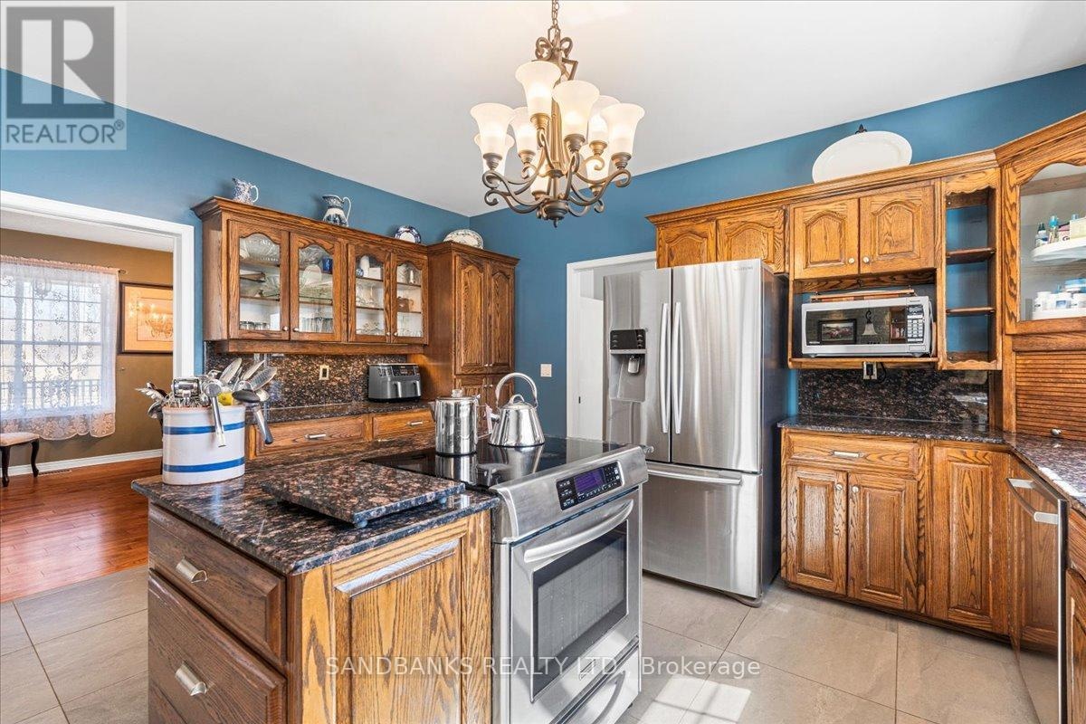 108 Murray Street, Quinte West, Ontario  K8V 5P4 - Photo 12 - X12869362