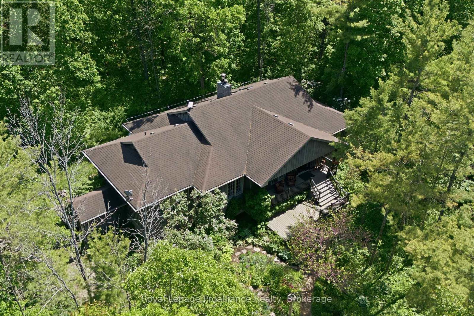 602 Elmbrook Road, Prince Edward County, Ontario K0K 2T0 - Photo 2 - X12821344