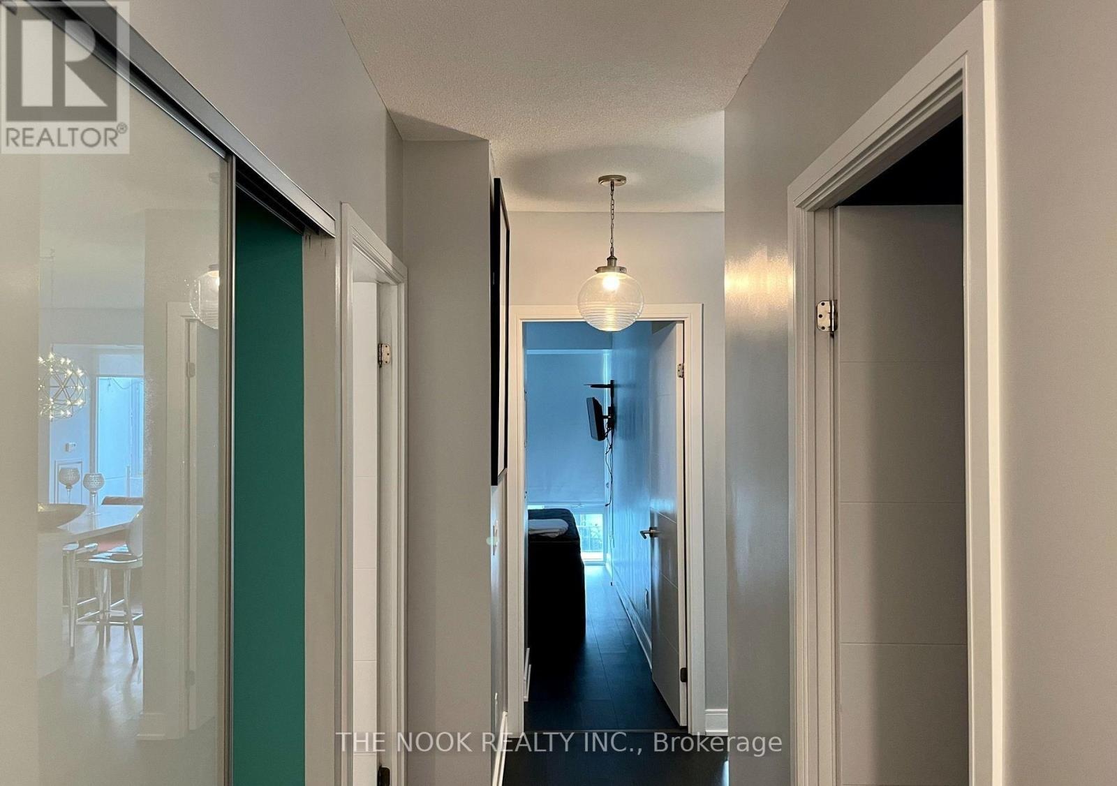 1835 - 525 Adelaide Street W, Toronto, Ontario  M5V 0N7 - Photo 17 - C12905864