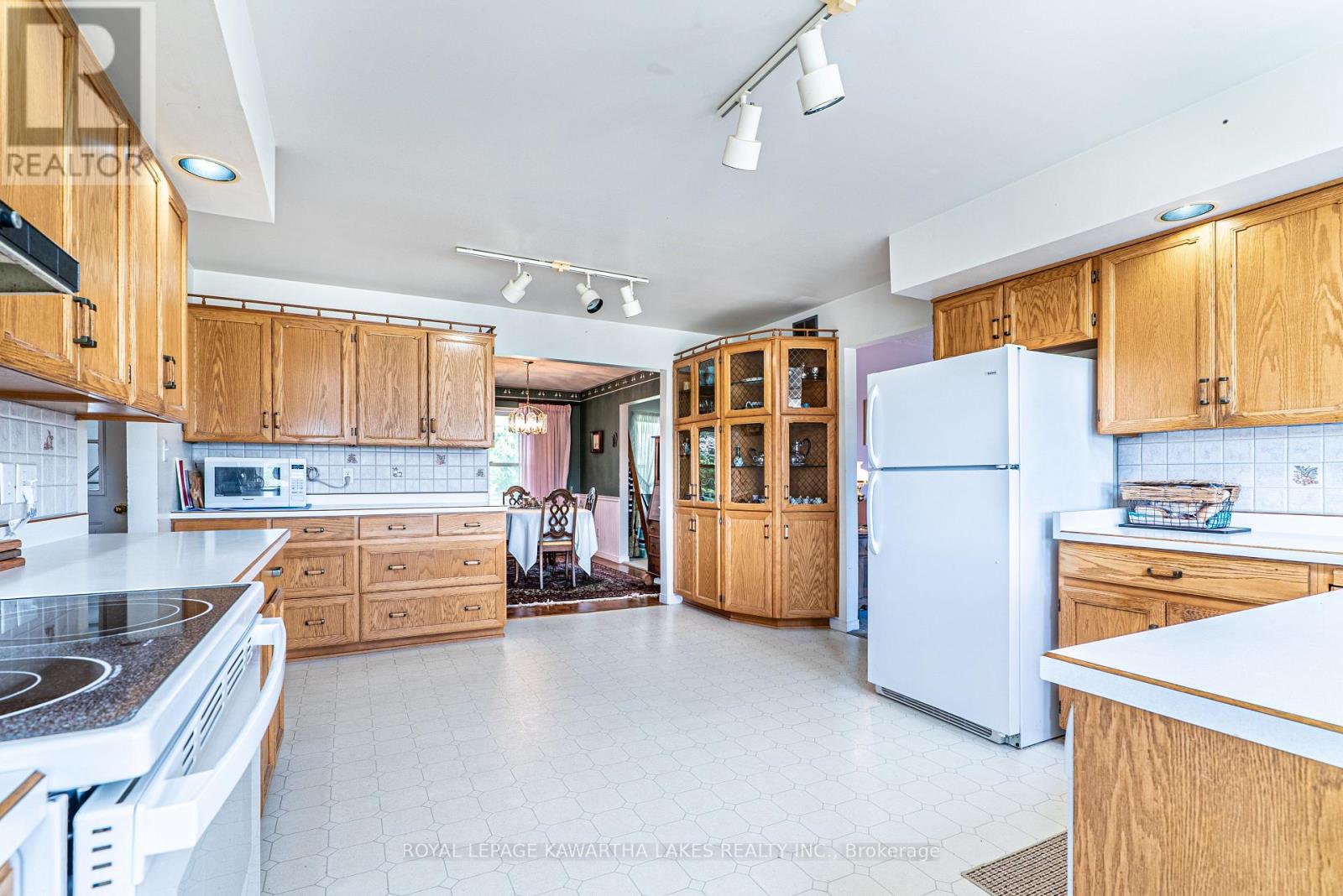 120 Mark Road, Kawartha Lakes, Ontario K0M 2G0 - Photo 22 - X12924528