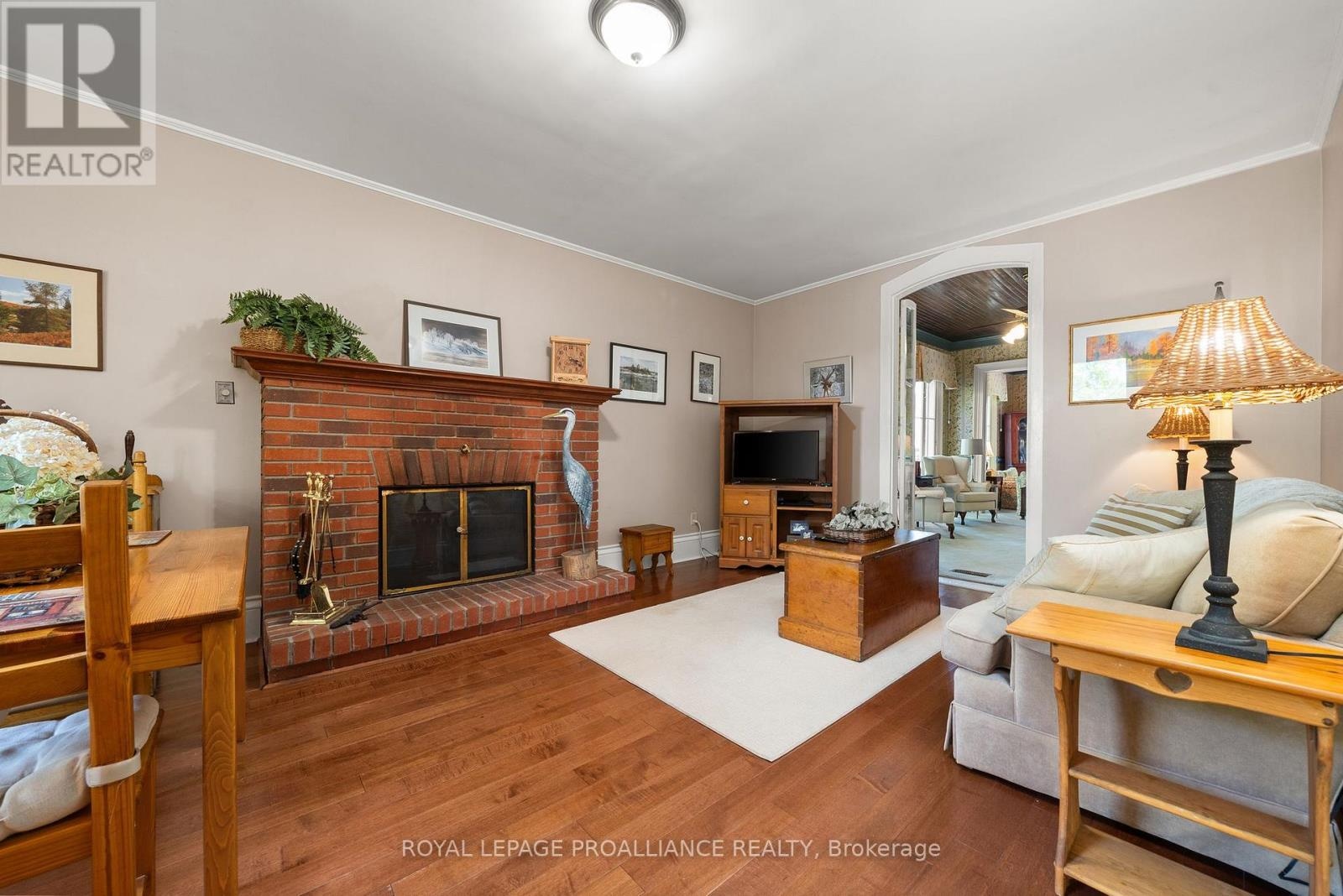 103 Bridge Street, Prince Edward County, Ontario  K0K 2T0 - Photo 13 - X12440538