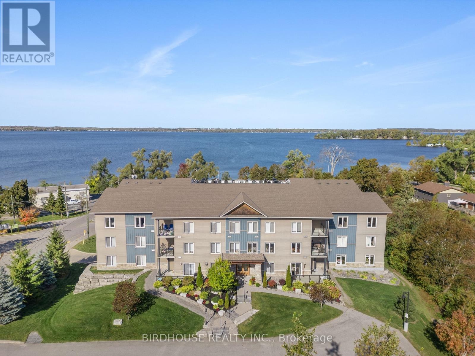 301 - 94 Francis Street W, Kawartha Lakes, Ontario  K0M 1N0 - Photo 1 - X12447664