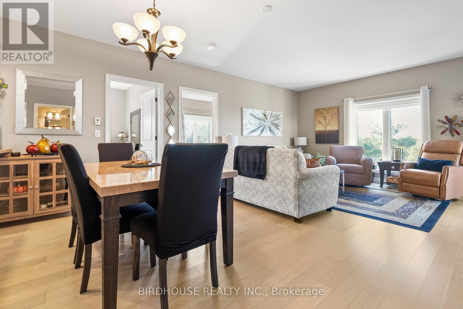 301 - 94 Francis Street W, Kawartha Lakes, Ontario  K0M 1N0 - Photo 10 - X12447664