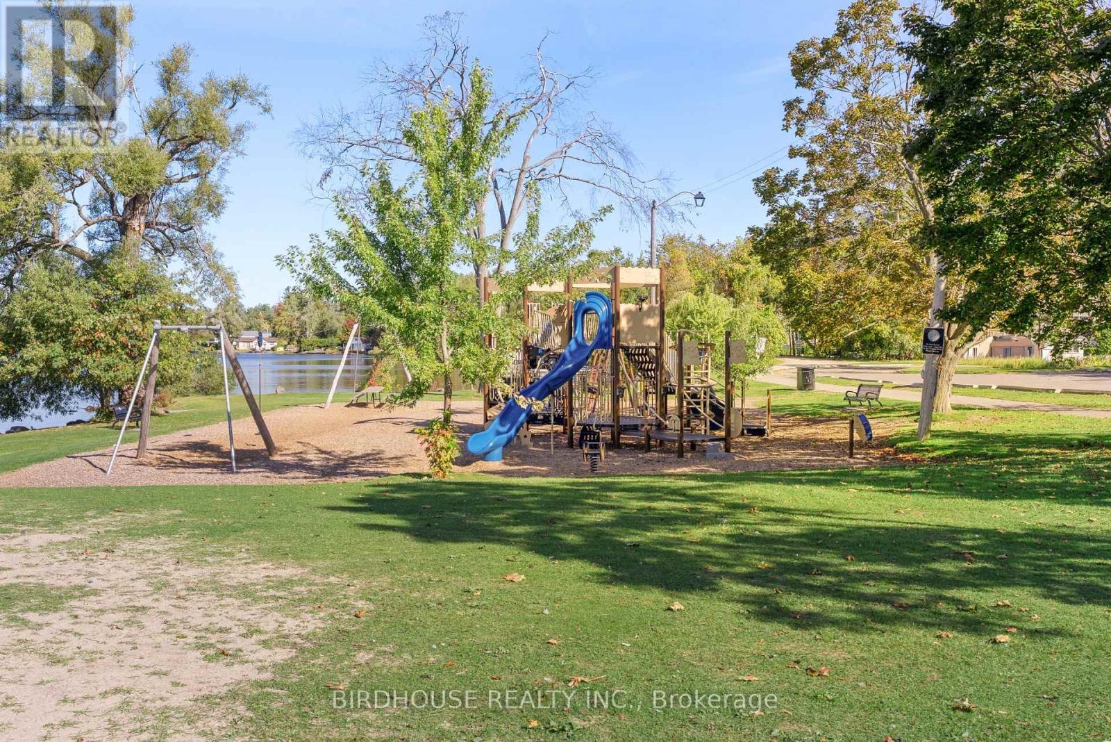 301 - 94 Francis Street W, Kawartha Lakes, Ontario  K0M 1N0 - Photo 34 - X12447664