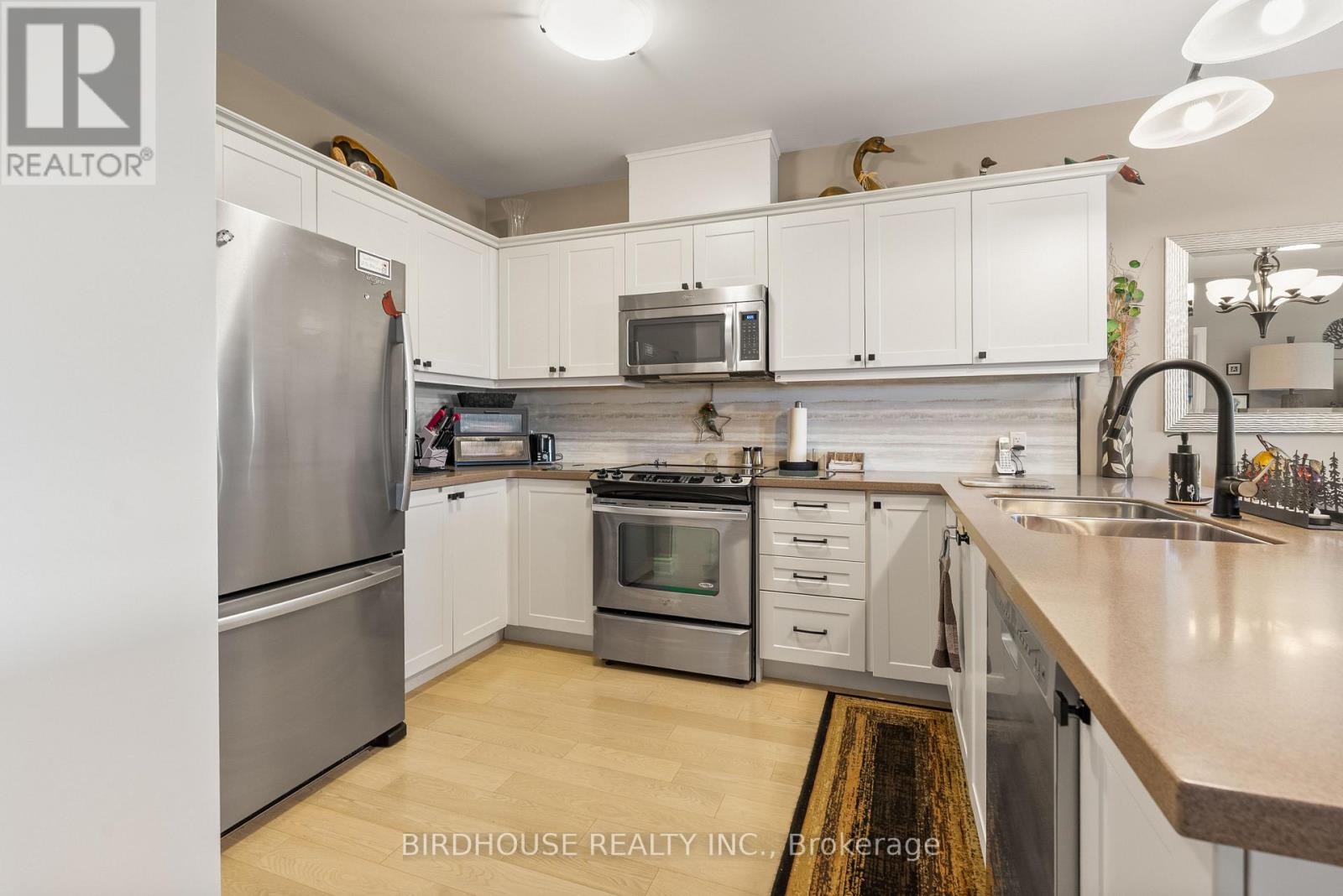 301 - 94 Francis Street W, Kawartha Lakes, Ontario  K0M 1N0 - Photo 9 - X12447664