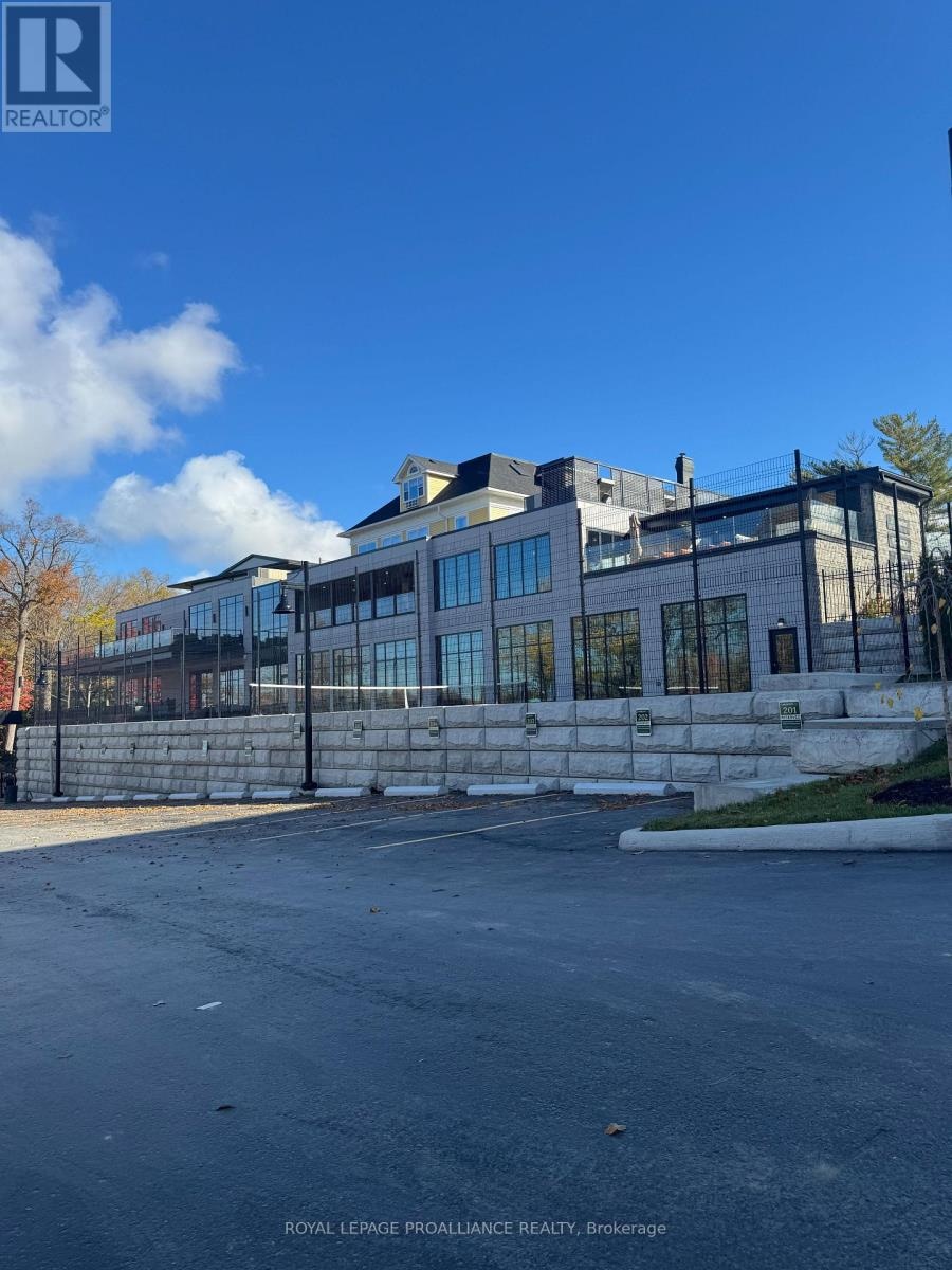 409 - 17 Cleave Avenue, Prince Edward County, Ontario  K0K 2T0 - Photo 35 - X12486858