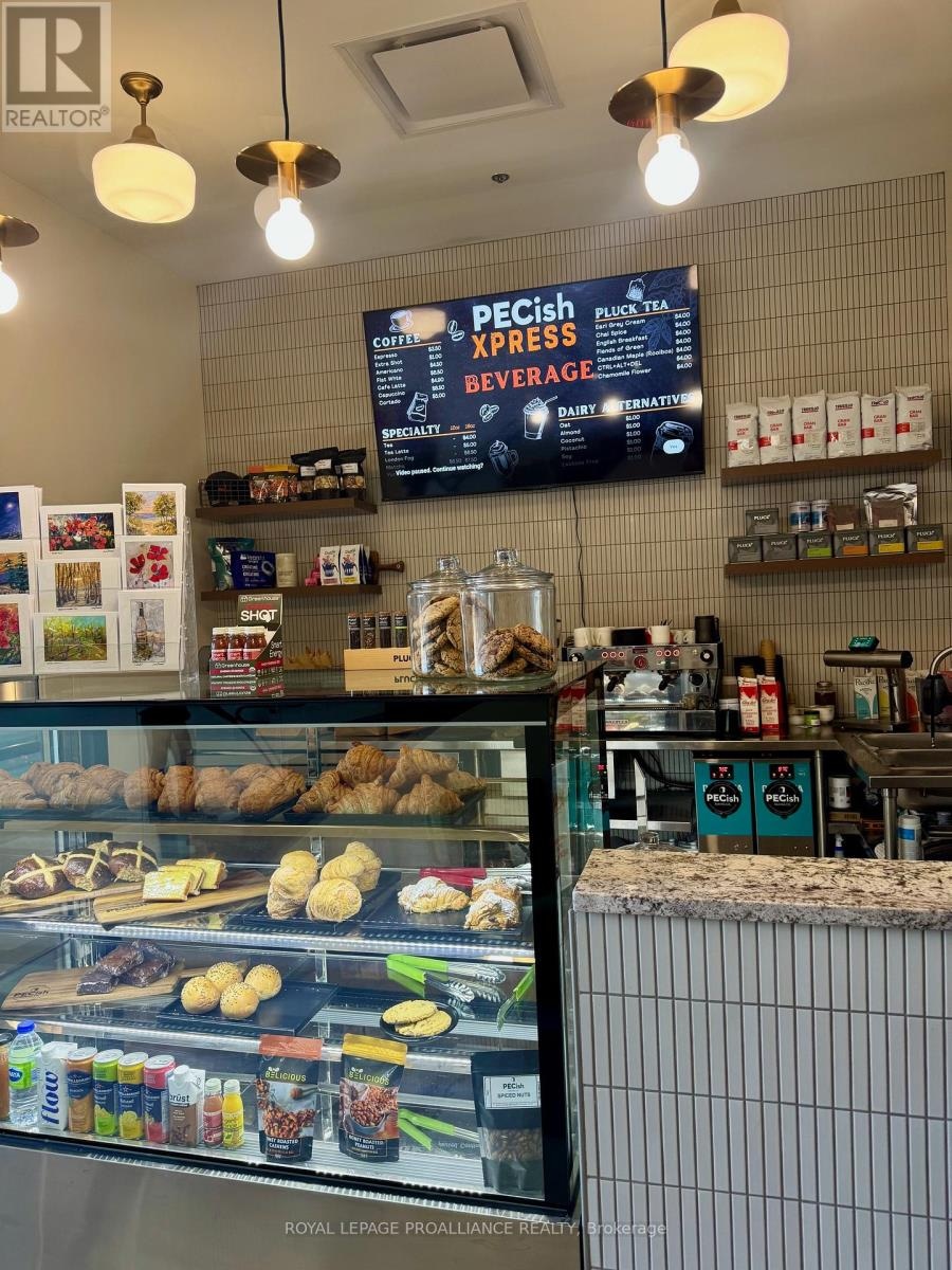 409 - 17 Cleave Avenue, Prince Edward County, Ontario  K0K 2T0 - Photo 36 - X12486858