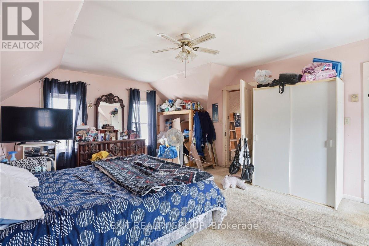 11 Consecon Main Street, Prince Edward County, Ontario  K0K 1T0 - Photo 16 - X12947450