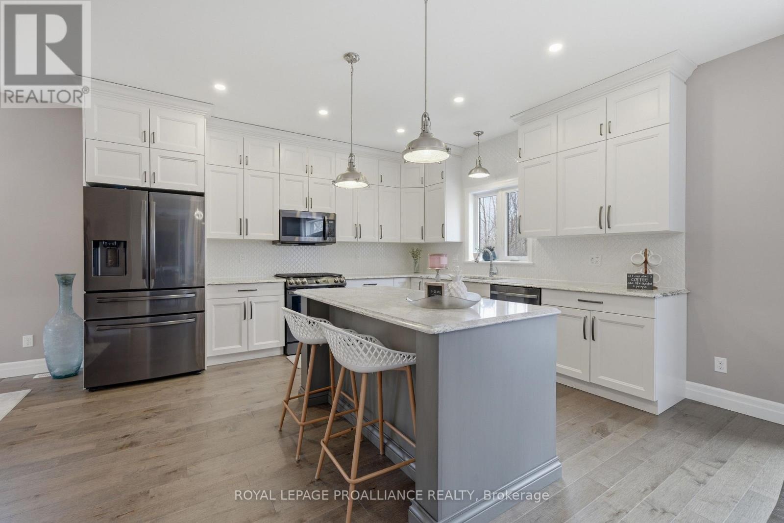 57 Appledene Drive, Quinte West, Ontario  K8V 0H6 - Photo 10 - X12963208