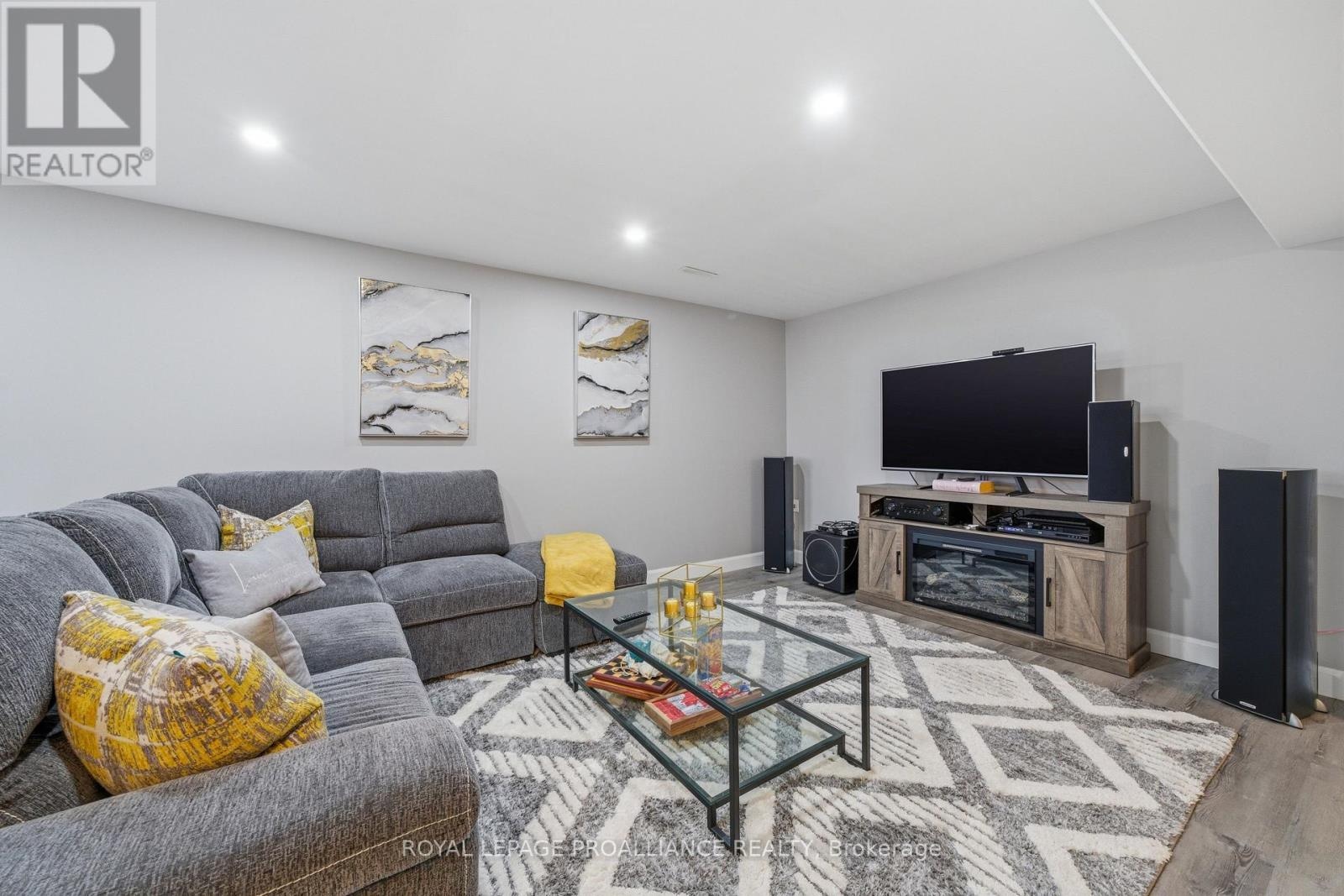 57 Appledene Drive, Quinte West, Ontario  K8V 0H6 - Photo 36 - X12963208