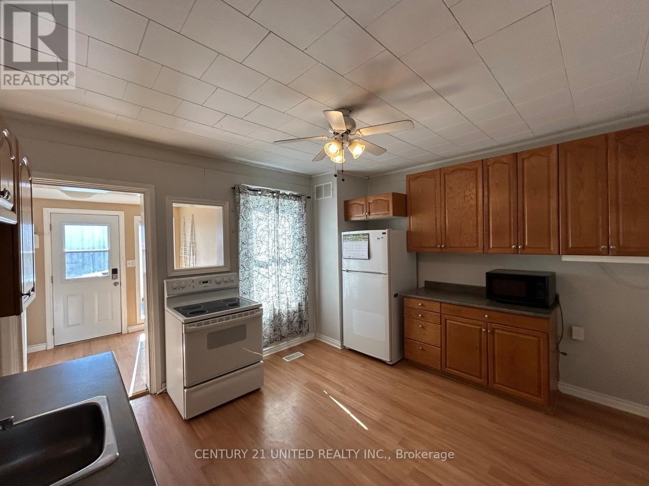 862 George Street N, Peterborough, Ontario K9H 3T7 - Photo 9 - X12929942