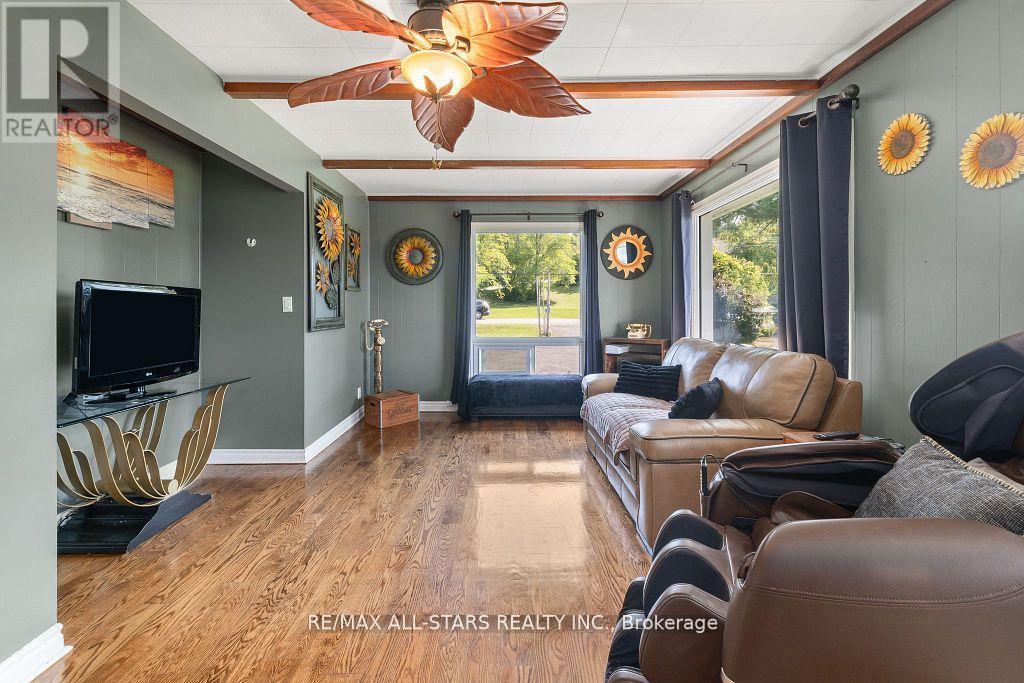 283 Snug Harbour Road, Kawartha Lakes, Ontario K9V 4R6 - Photo 8 - X12981178