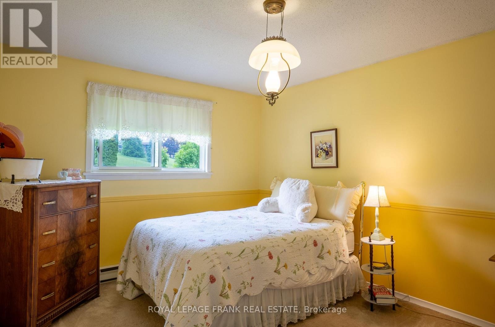 383 Old Surrey Lane, Kawartha Lakes, Ontario  K0M 1A0 - Photo 18 - X12594004