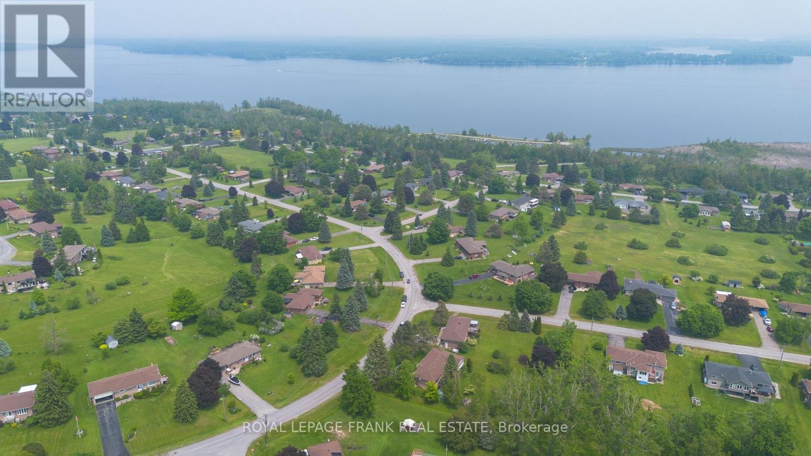 383 Old Surrey Lane, Kawartha Lakes, Ontario  K0M 1A0 - Photo 40 - X12594004