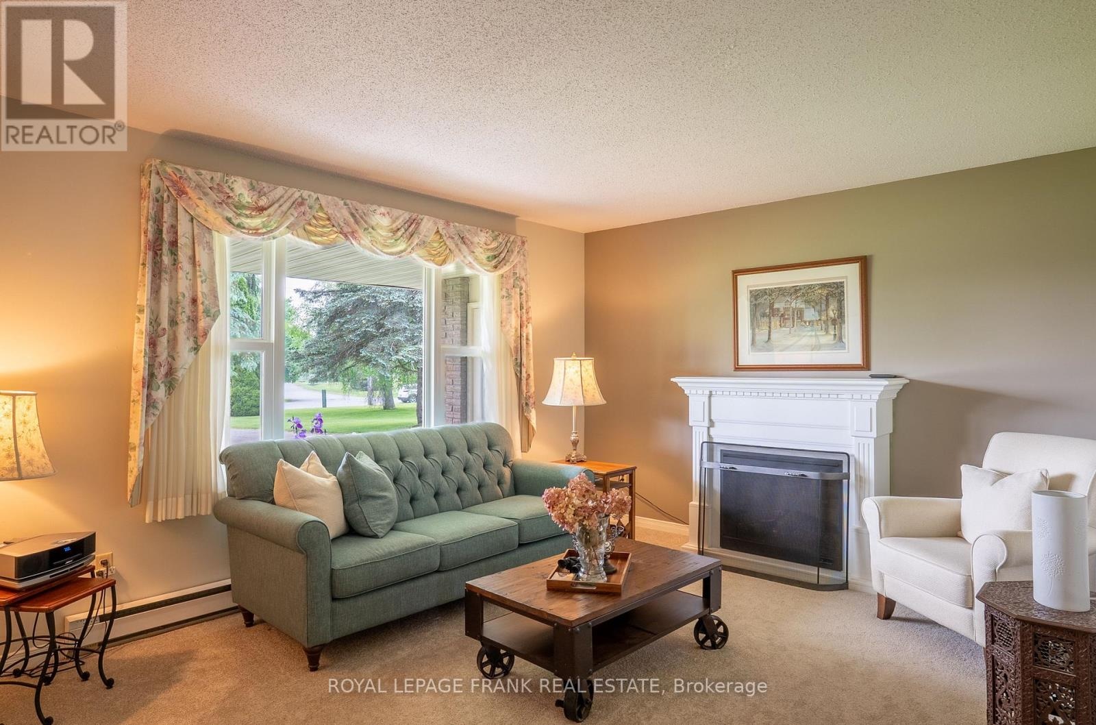383 Old Surrey Lane, Kawartha Lakes, Ontario  K0M 1A0 - Photo 7 - X12594004