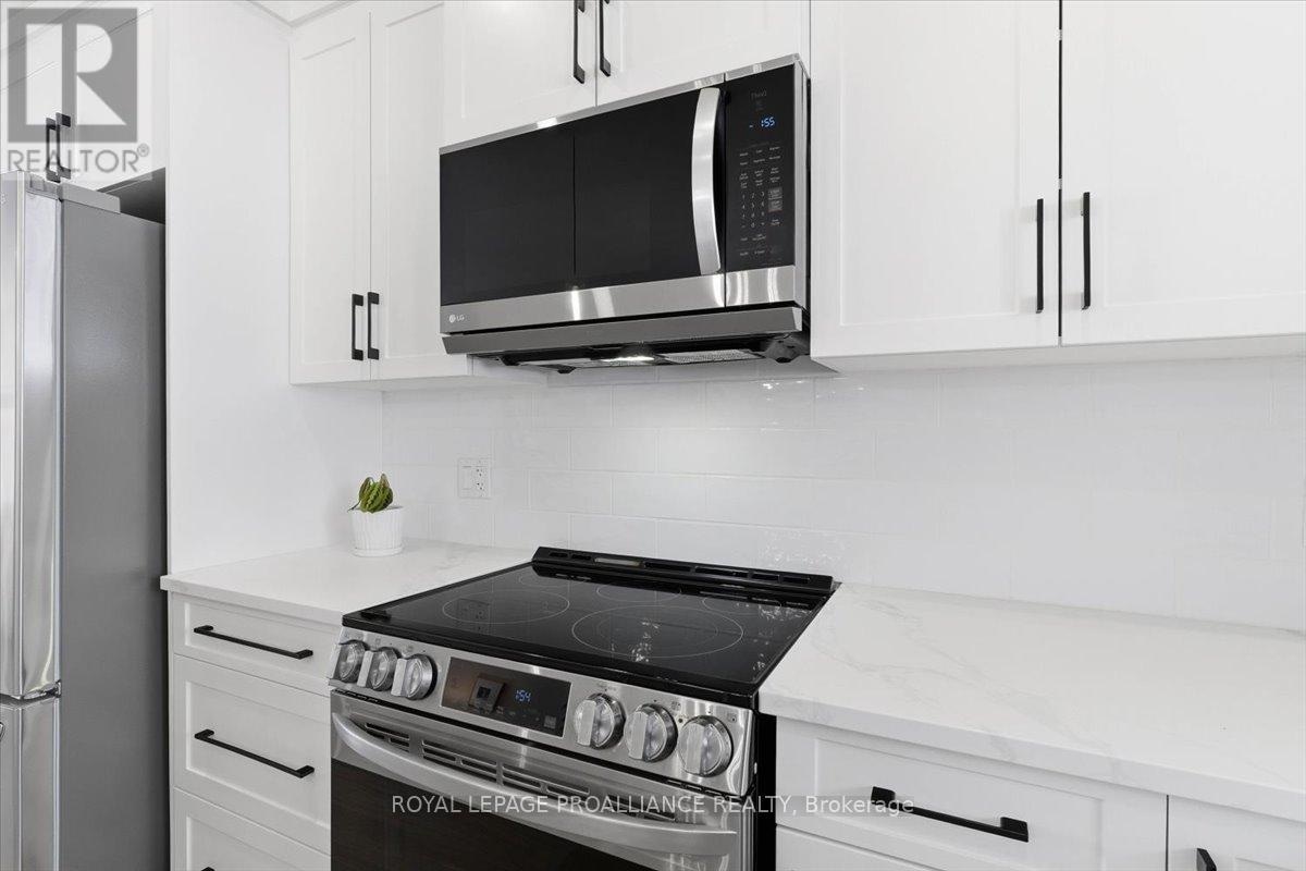 34 Rosewood Drive, Quinte West, Ontario  K0K 2C0 - Photo 13 - X12991826