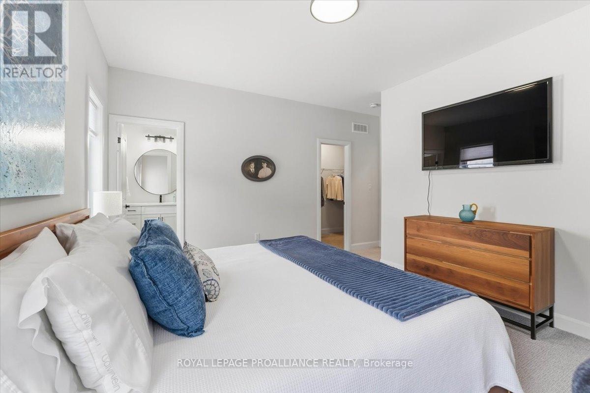 34 Rosewood Drive, Quinte West, Ontario  K0K 2C0 - Photo 23 - X12991826