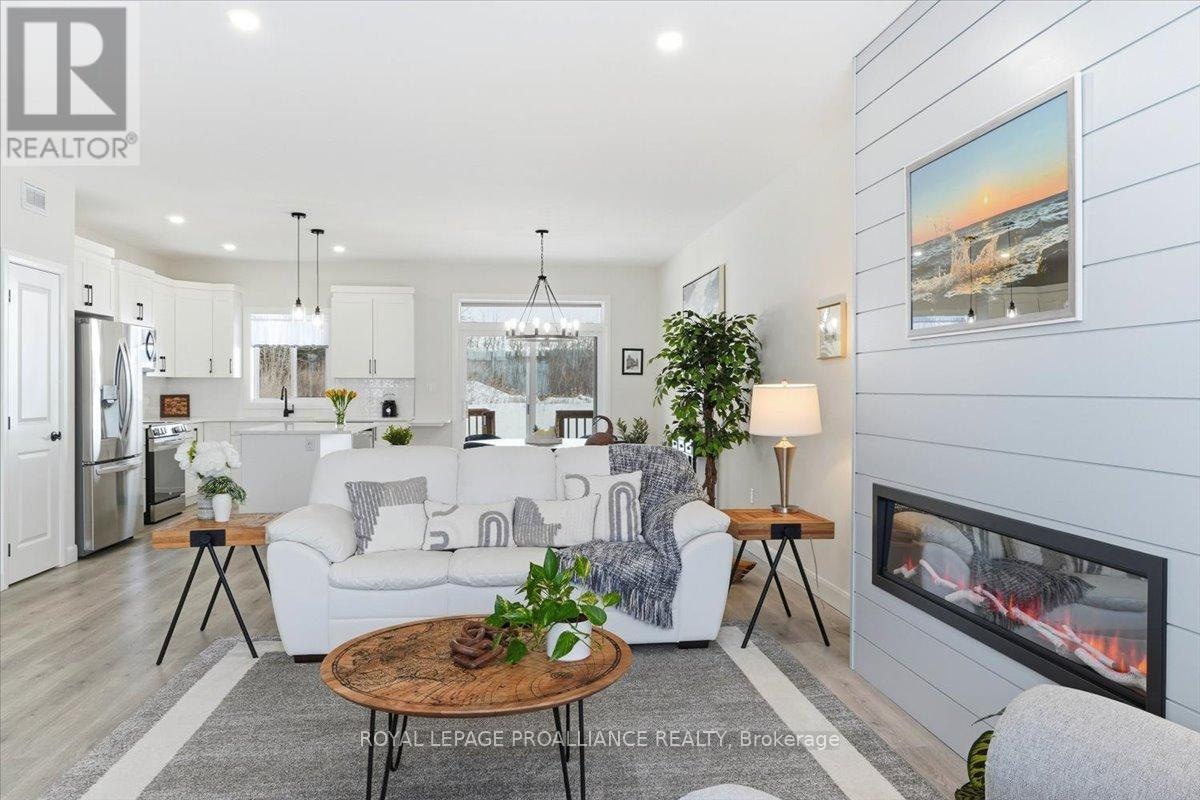 34 Rosewood Drive, Quinte West, Ontario  K0K 2C0 - Photo 7 - X12991826