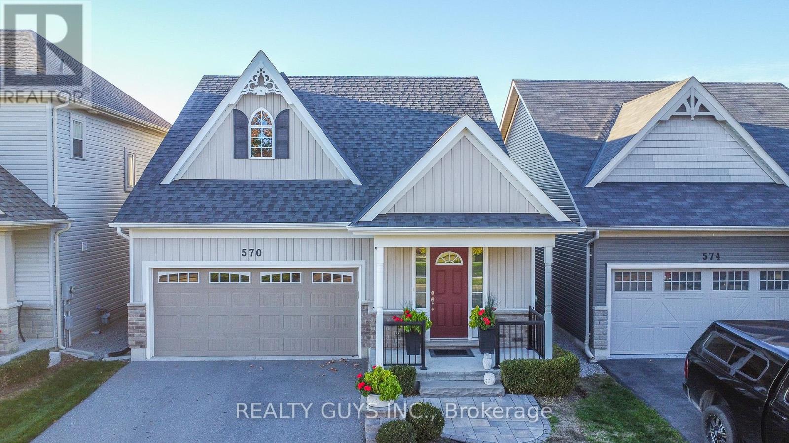 570 Grange Way, Peterborough, Ontario K9H 0G5 - Photo 2 - X12992044