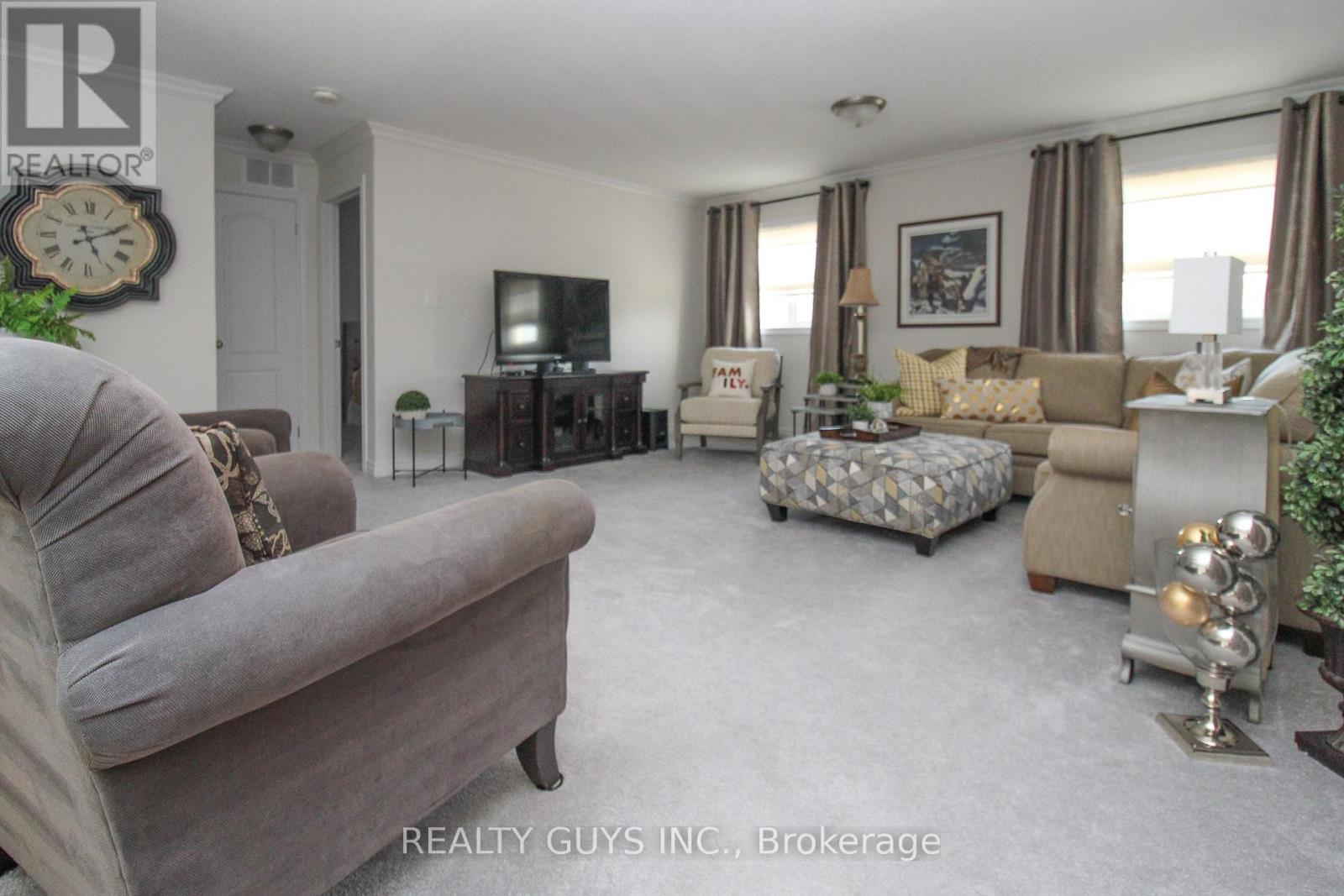 570 Grange Way, Peterborough, Ontario K9H 0G5 - Photo 35 - X12992044