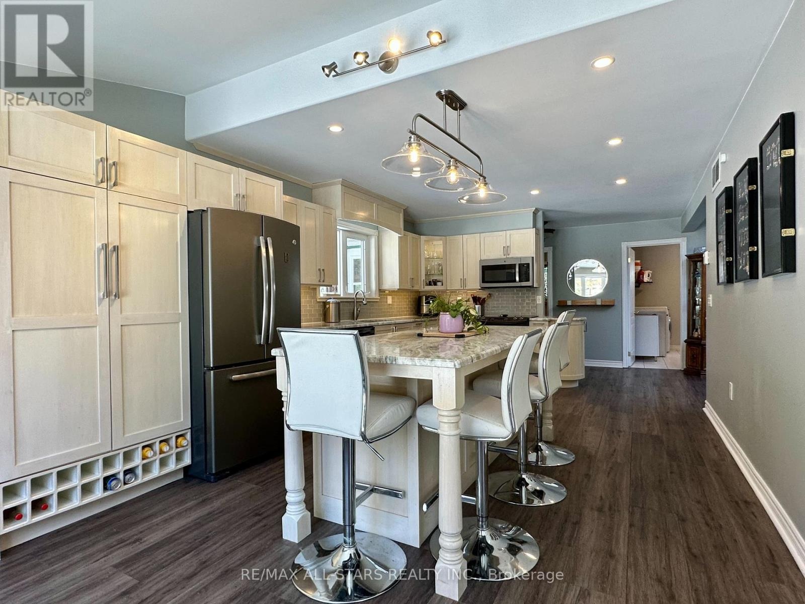 398 Edwina Drive, Trent Lakes, Ontario K0M 1A0 - Photo 5 - X12862168