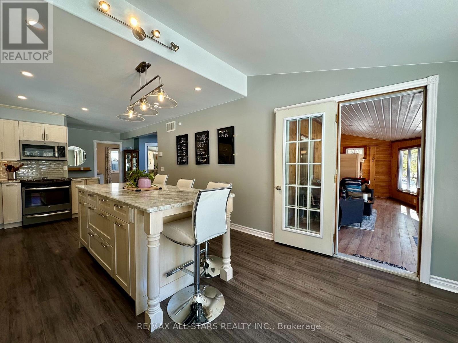 398 Edwina Drive, Trent Lakes, Ontario K0M 1A0 - Photo 8 - X12862168