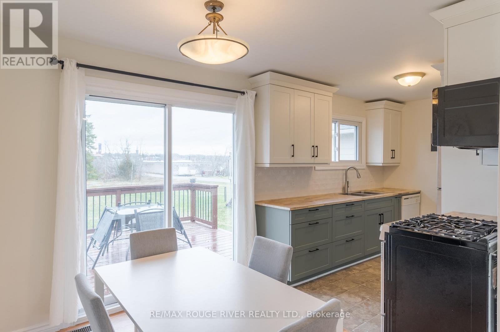 39 Bay St Street W, Trent Hills, Ontario K0L 1Y0 - Photo 8 - X12996142